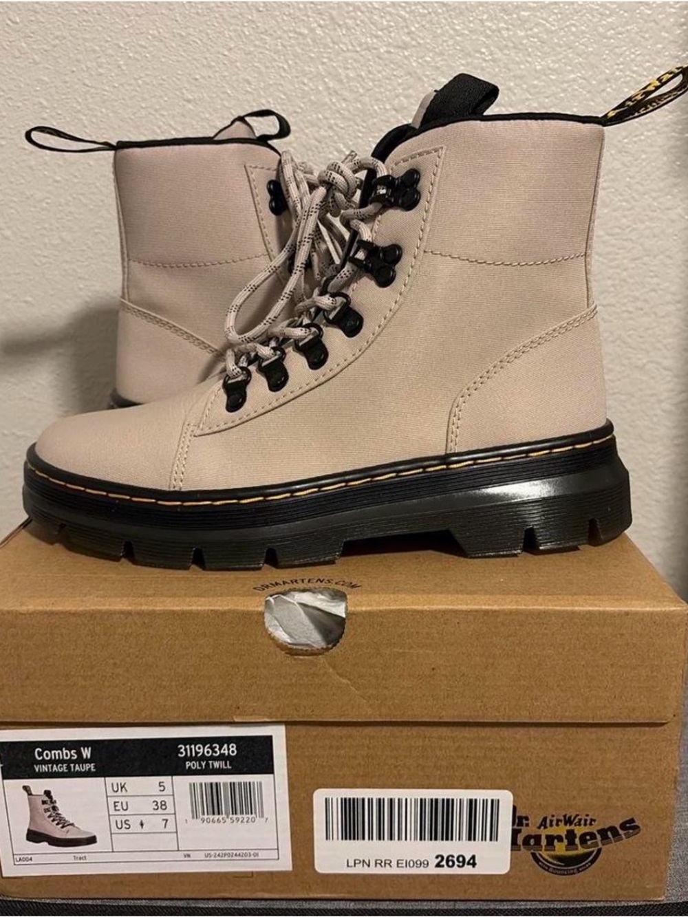 Dr. Martens Combs W Vintage Taupe Poly Twill Lace-Up Combat Boot Size 7